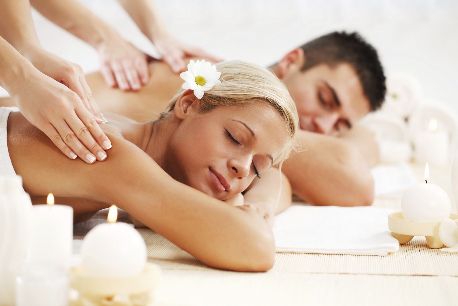 massage body tại clover spa