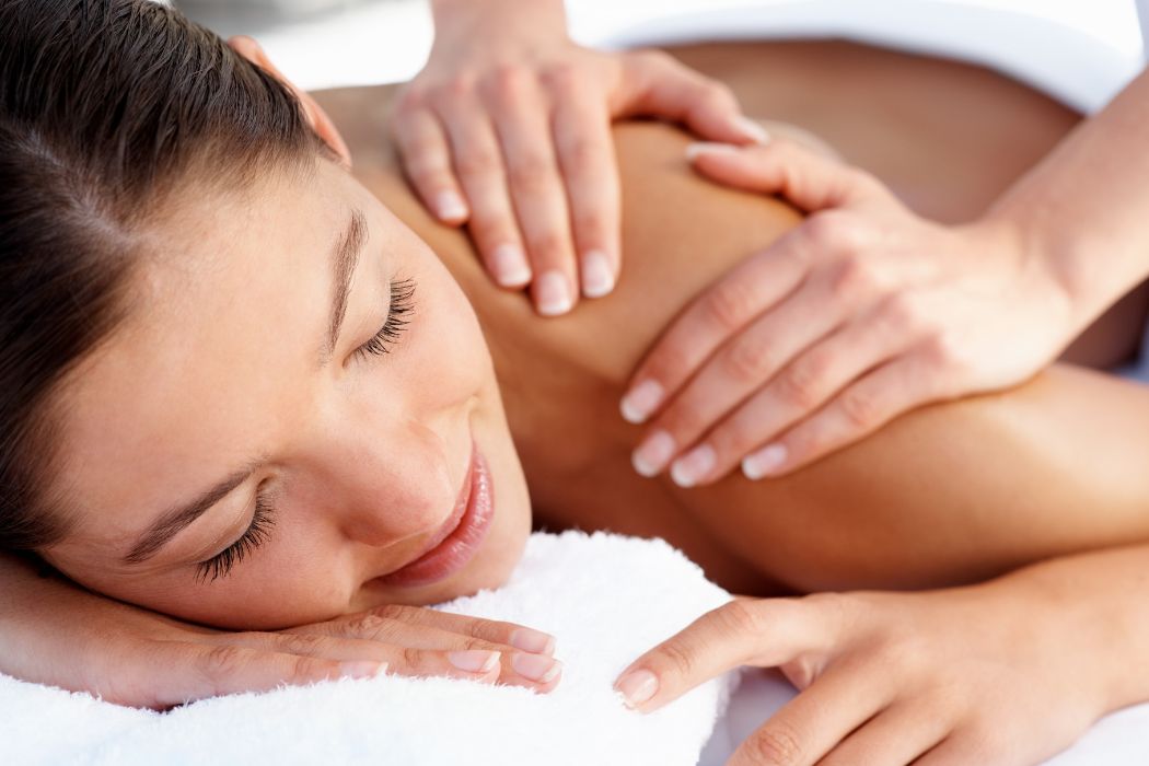 massage-co-vai-gay-clover-spa-nha-trang