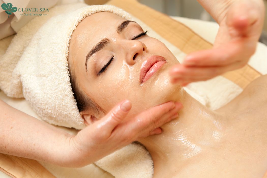 massage-mat-clover-spa-nha-trang